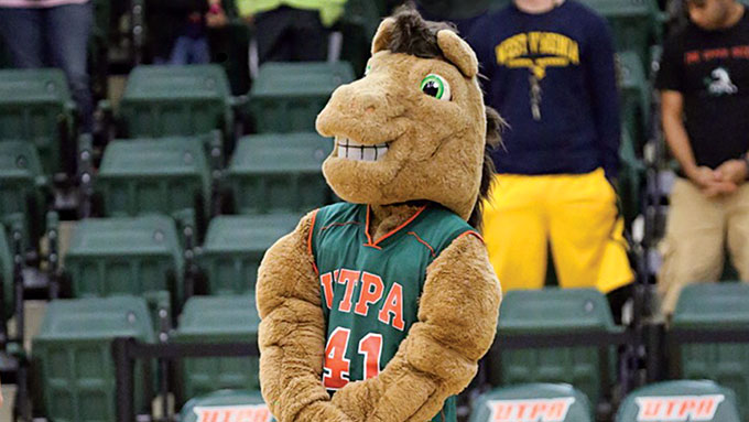 LEAD_Bucky-the-Bronc,-mascot-for-UT-Pan-American.-Credit--Dutch-Cowgill_680